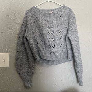 Women's Victoria Secret Cropped Sweater, Medium